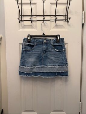Arizona Jean Company Distressed Light Blue Denim Mini Skirt Girls size 10